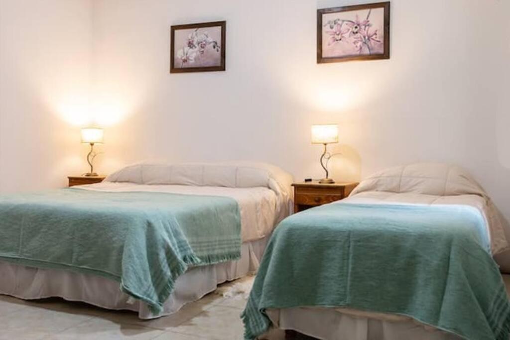 Casa Jade, Amplia Casa Con Excelente Ubicacion En Capital Federal * Buenos Aires