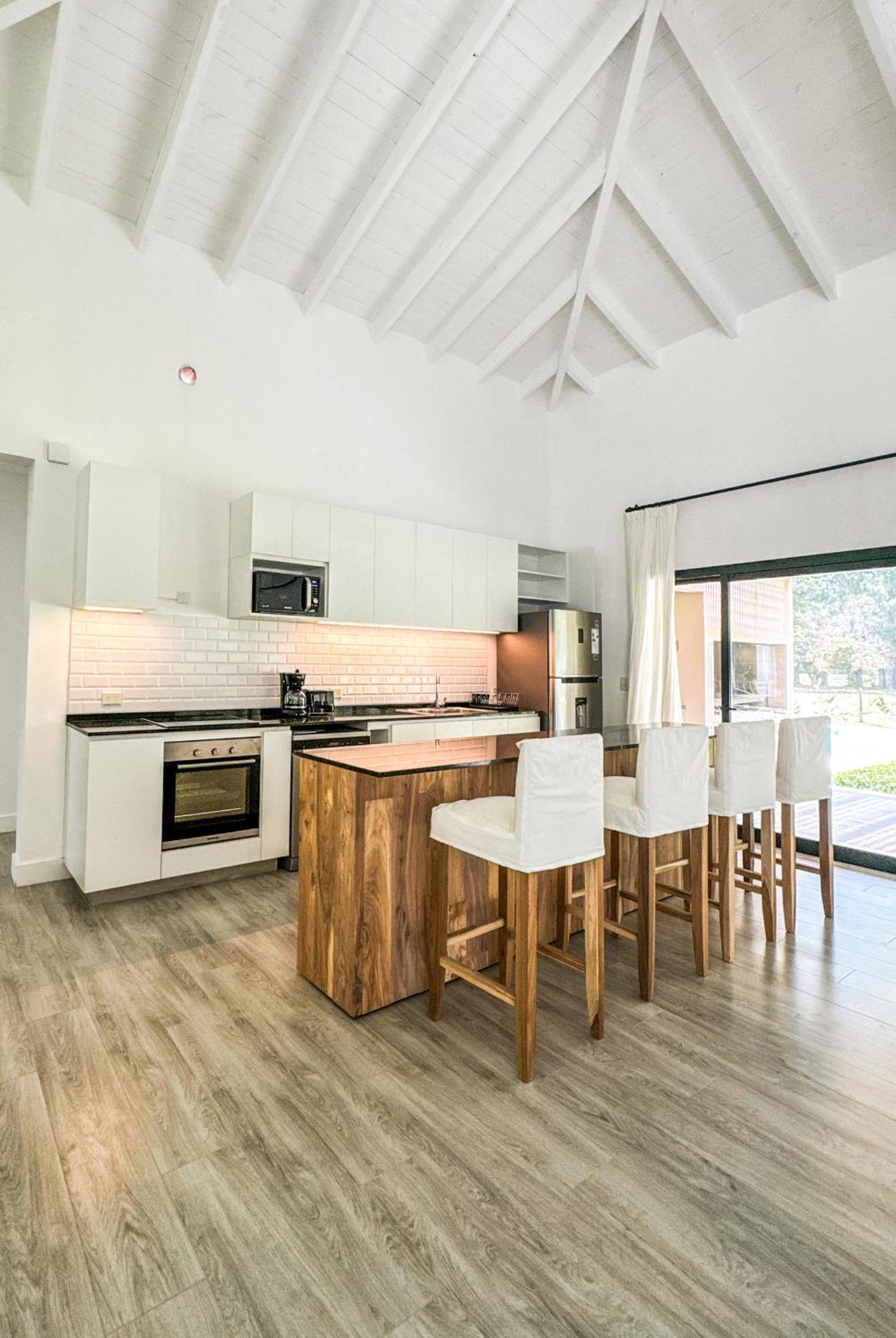 Rentup - Retiro De Lujo Casa Moderna Con Jardin Y Piscina En Pilar Сasa de vacaciones Ciudad Autónoma de Buenos Aires