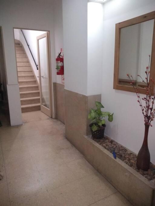 Casa Jade, Amplia Casa Con Excelente Ubicacion En Capital Federal Buenos Aires