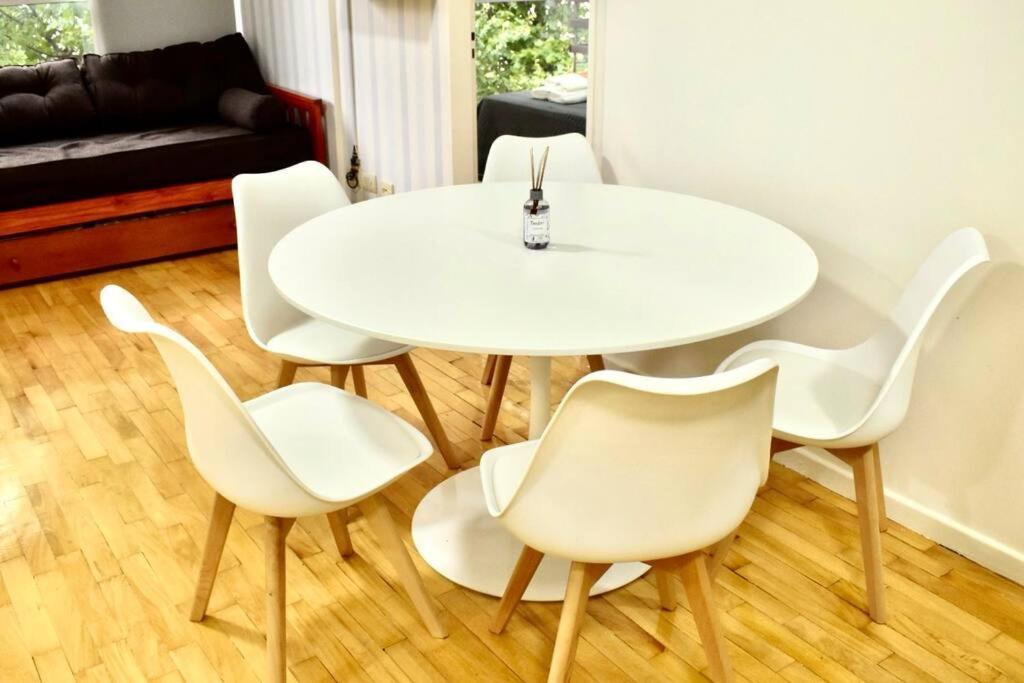 Amplio Piso, Con Cochera 2 2 Banos La Rural, Shopping Mall Arcos Apartamento Ciudad Autónoma de Buenos Aires