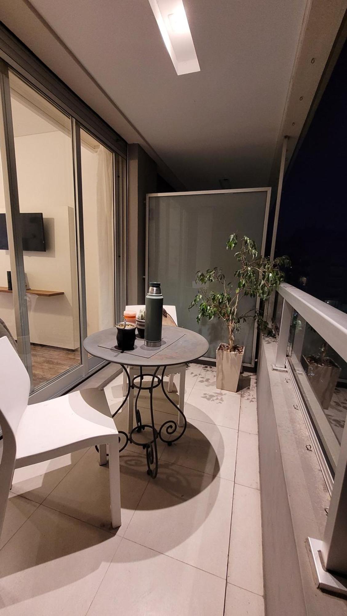 Moderno Y Amplio Monoambiente En Palermo Canitas *
