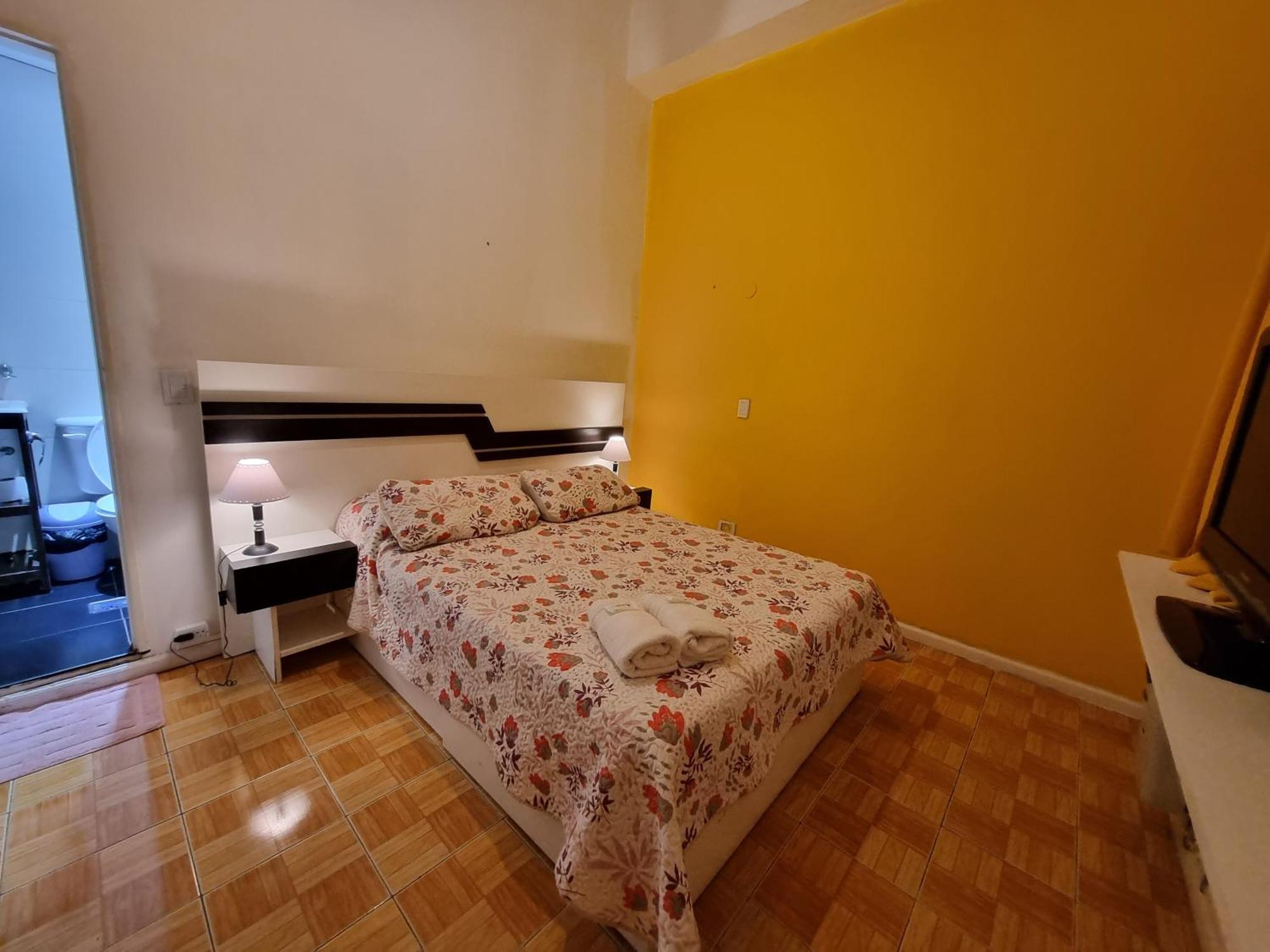Hostal Estoril *