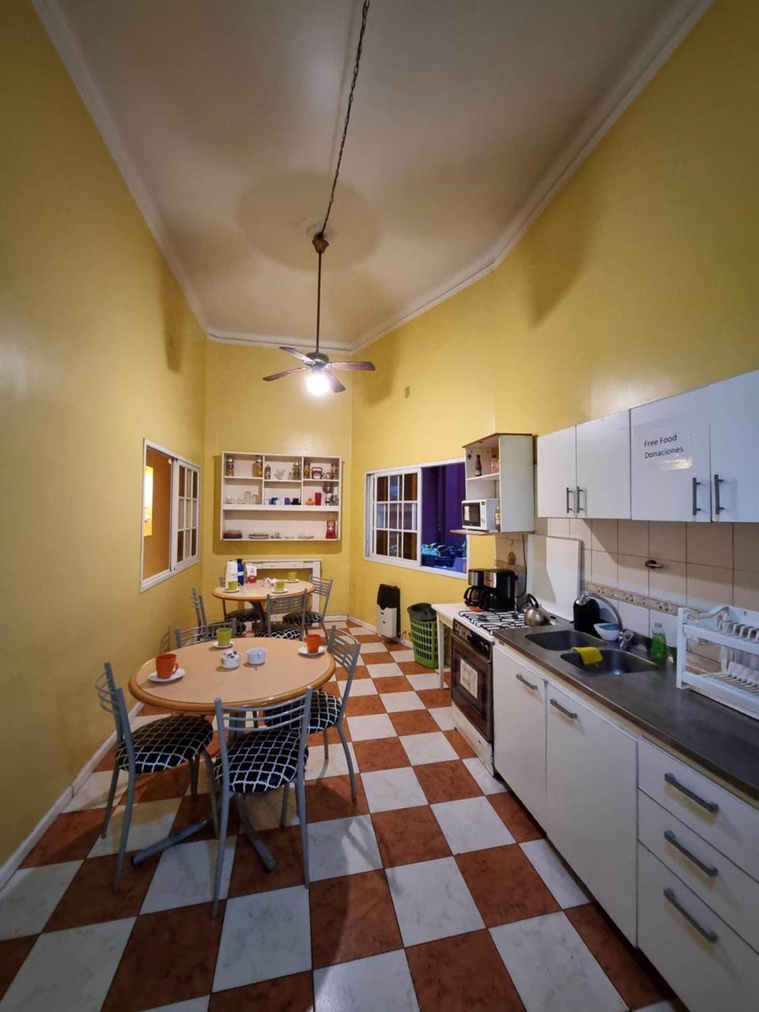 Estoril Hostal *