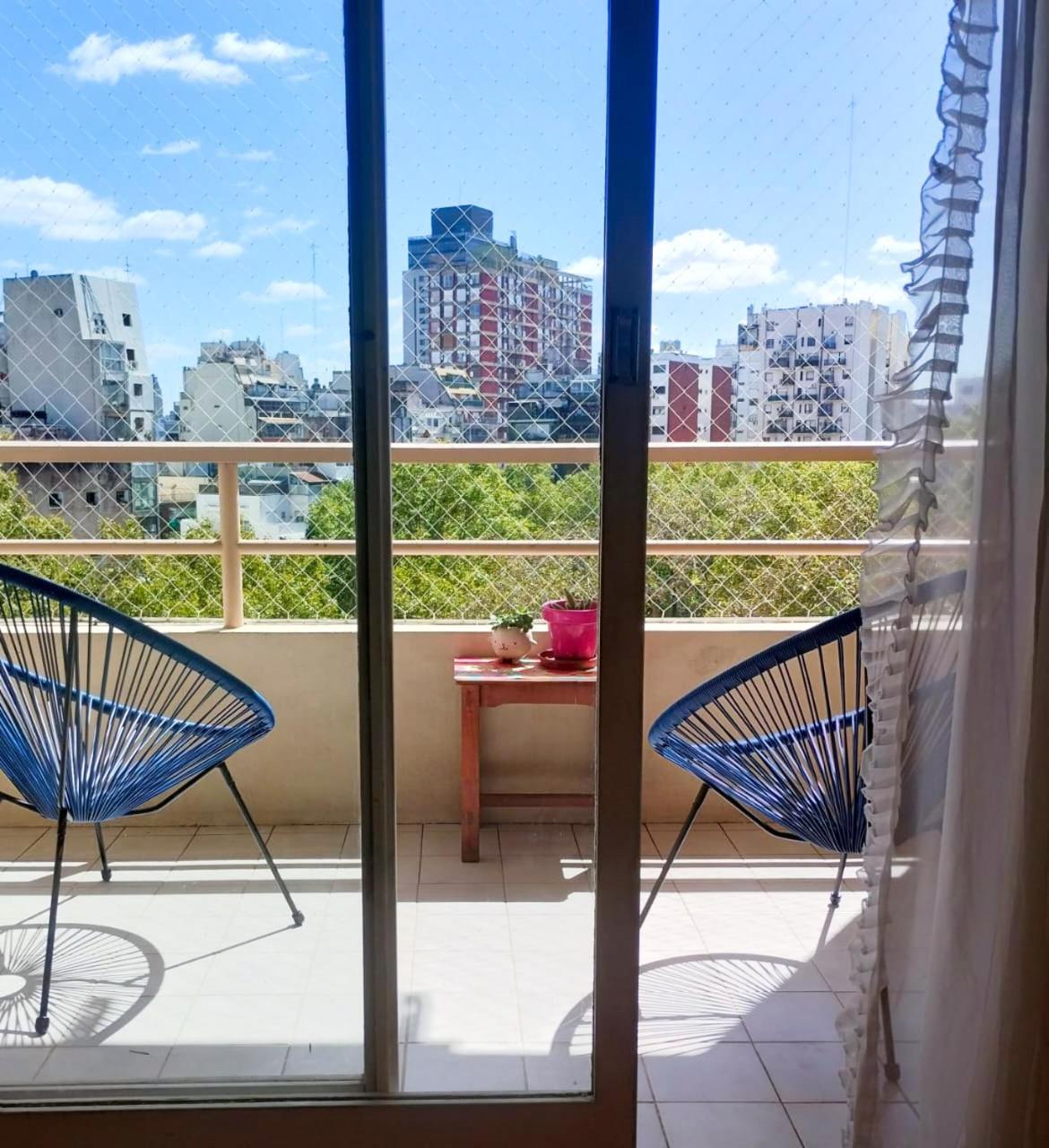 Luminoso Y Amplio, Congreso. Apartamento