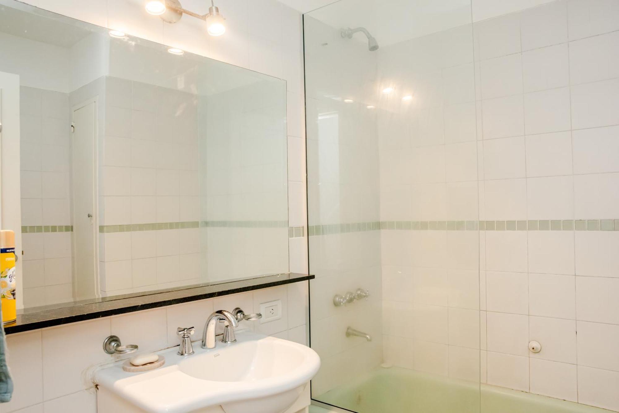 Private In A Huge Multicultural Ciudad Autónoma de Buenos Aires