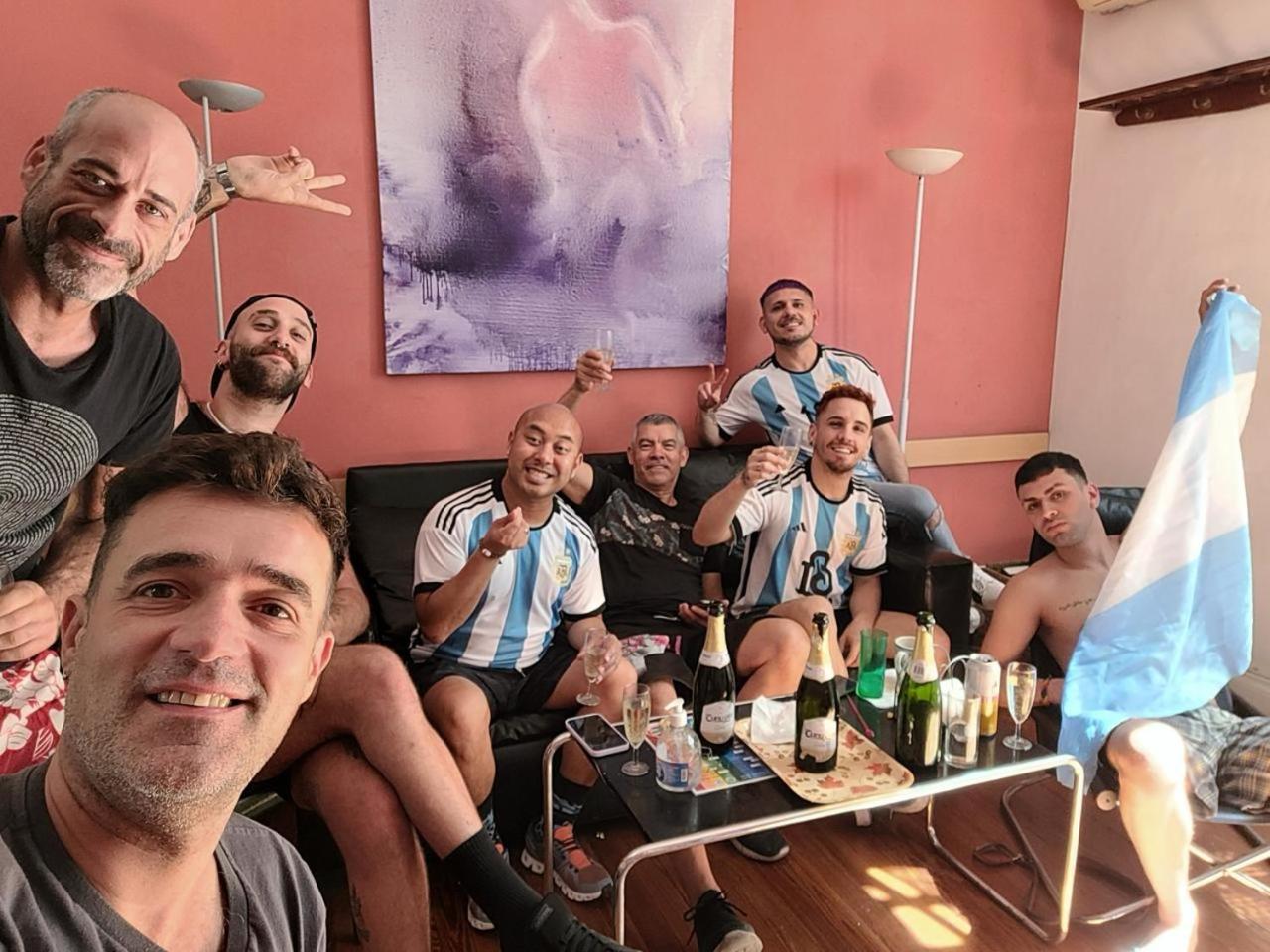 Lgy Only Men * Ciudad Autónoma de Buenos Aires