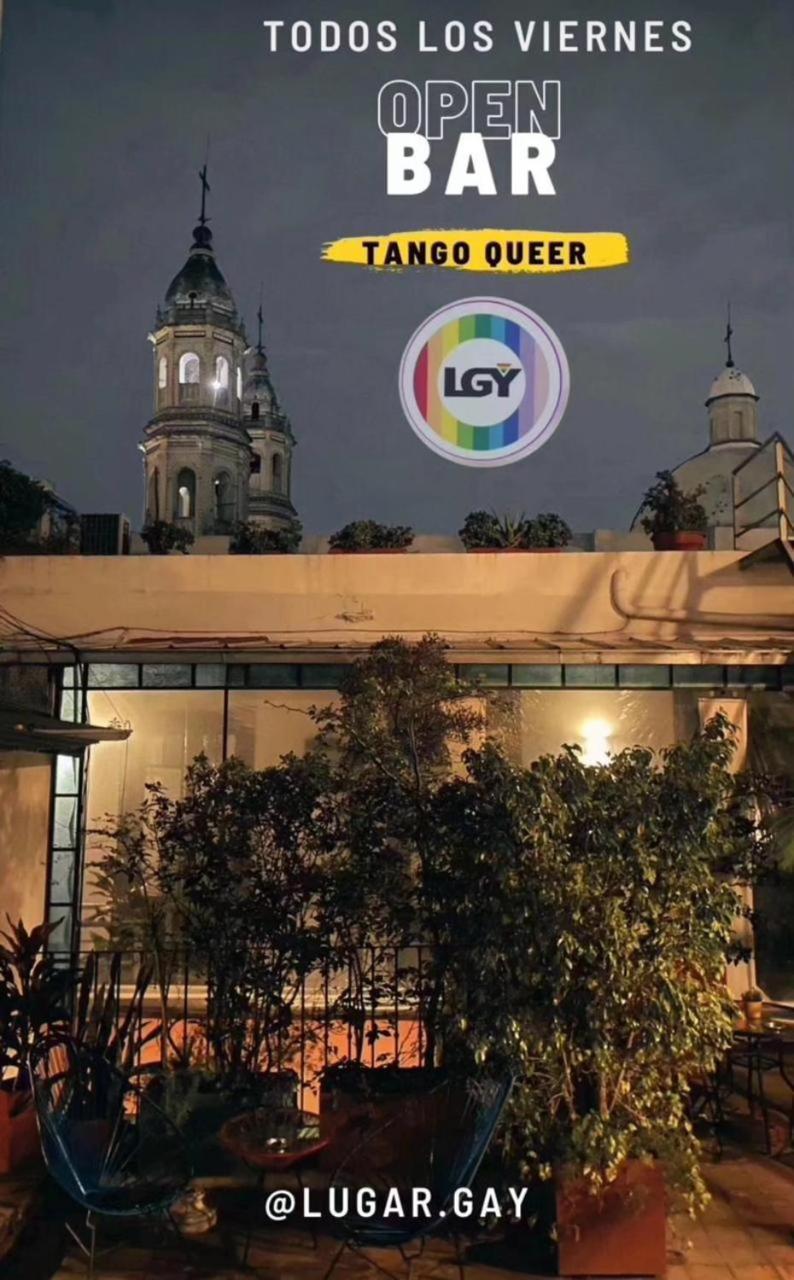 Lgy Only Men Bed and breakfast