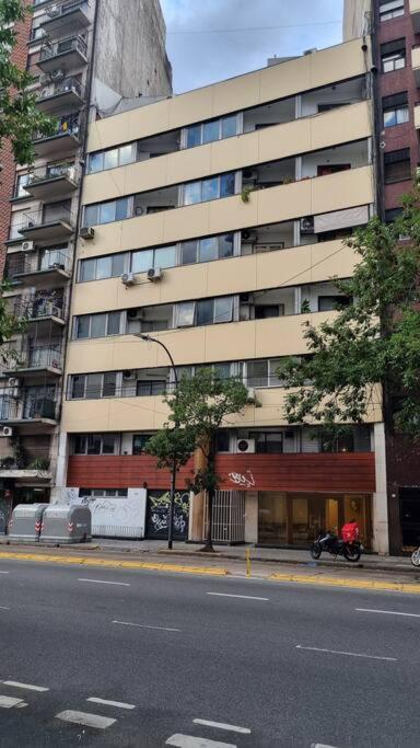 Apartamento Avenida Cordoba Pura Luz Y Amplitud ,cochera Buenos Aires