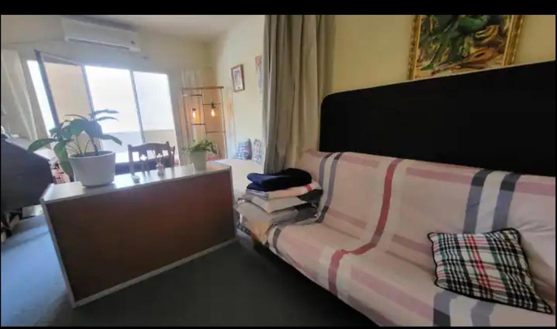Departamento A Cuadra Del Obelisco, Un Apartamento *