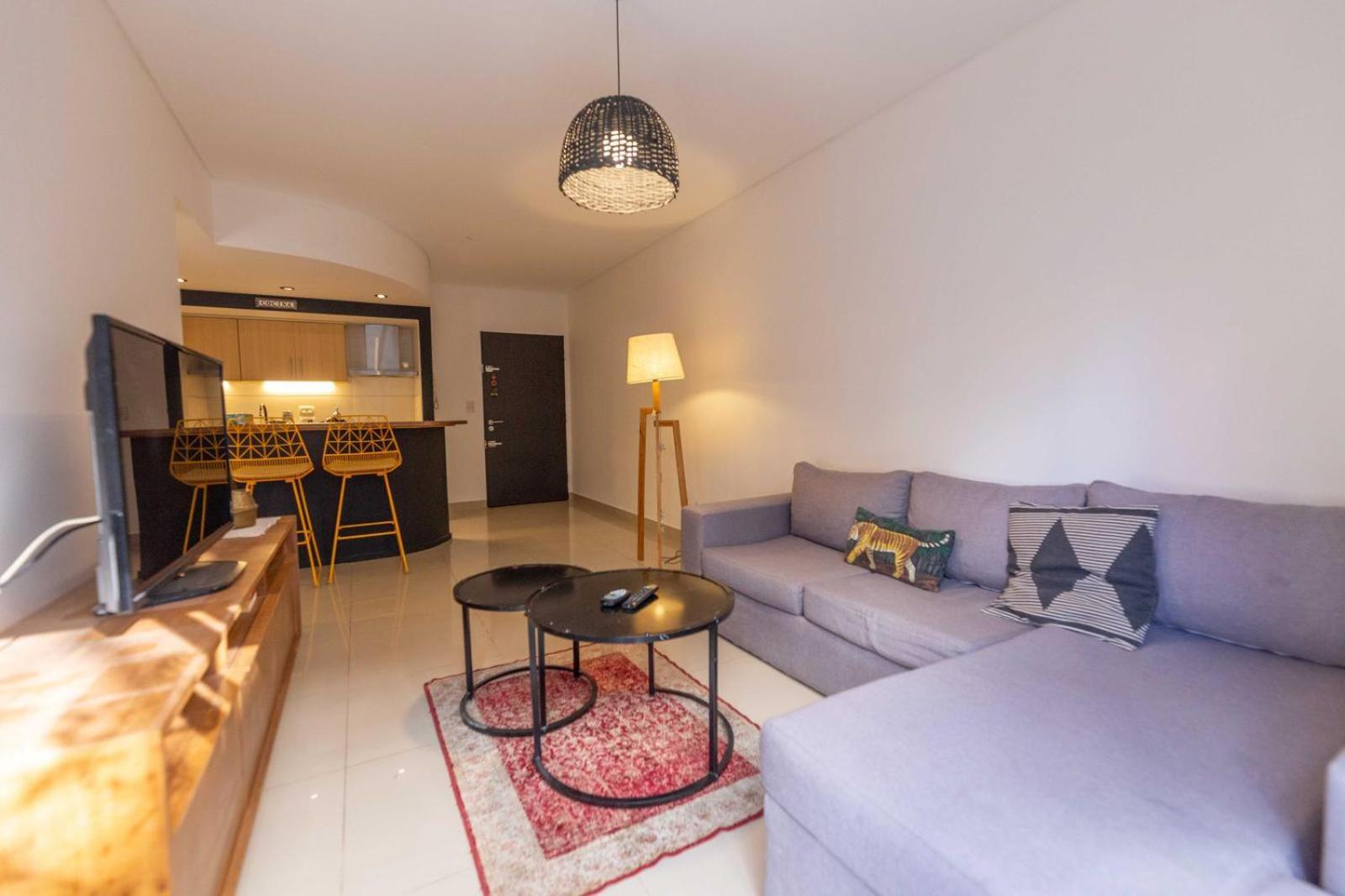 Exclusivo Departamento De Dos Ambientes Con Patio. Modernidad Y Sofisticacion Al Alcance De Tu Mano *