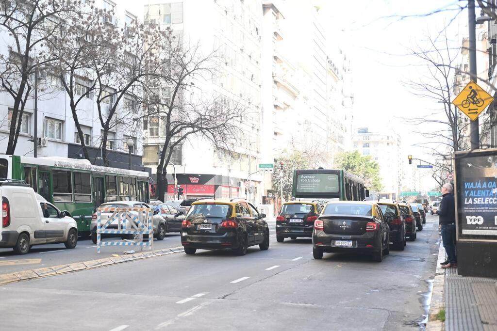 Dos Ambientes Super Luminoso En Retiro Piso 15 Apartamento