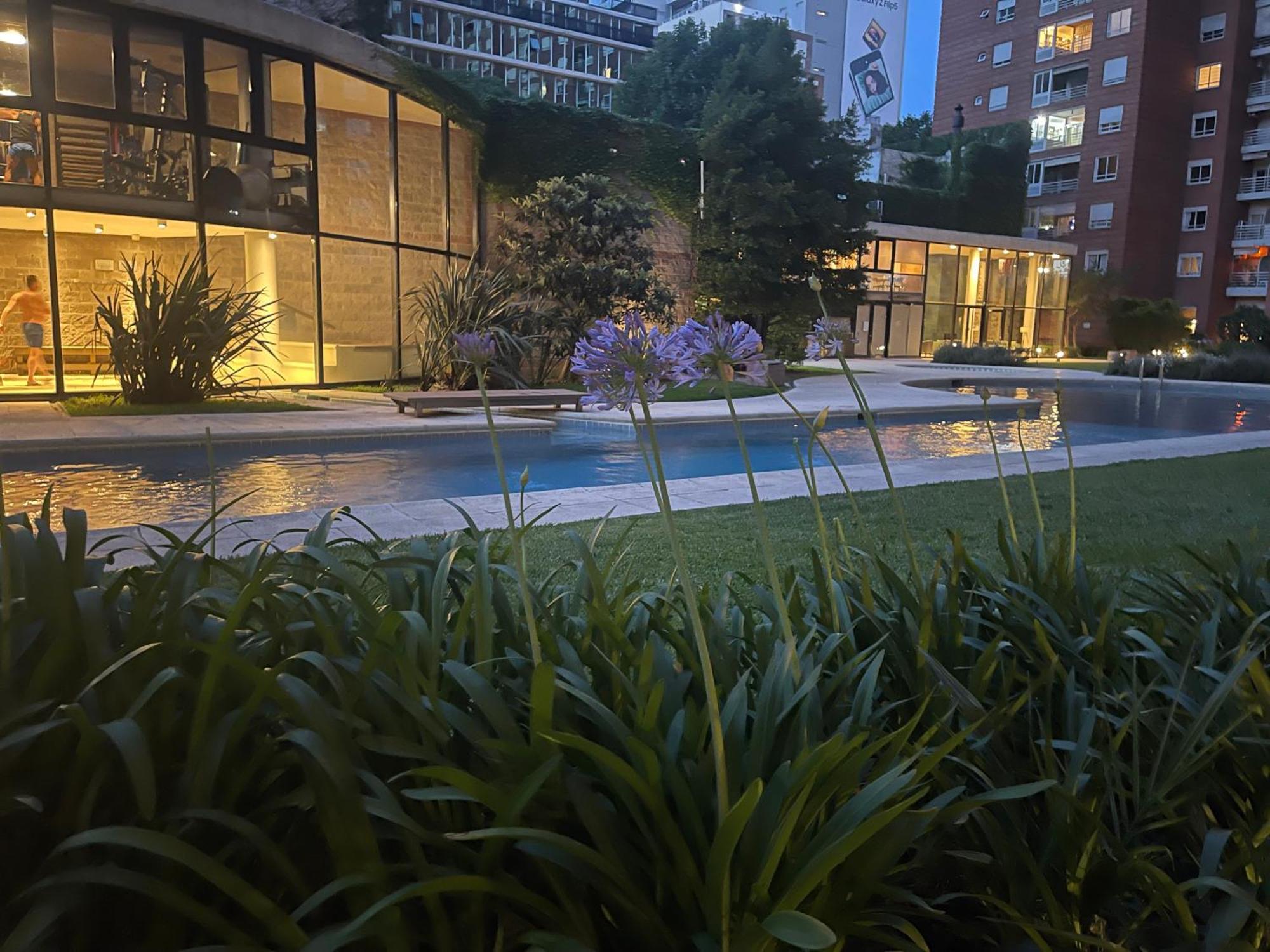 Jardines Full Amenities Vista Al Rio Apartamento *