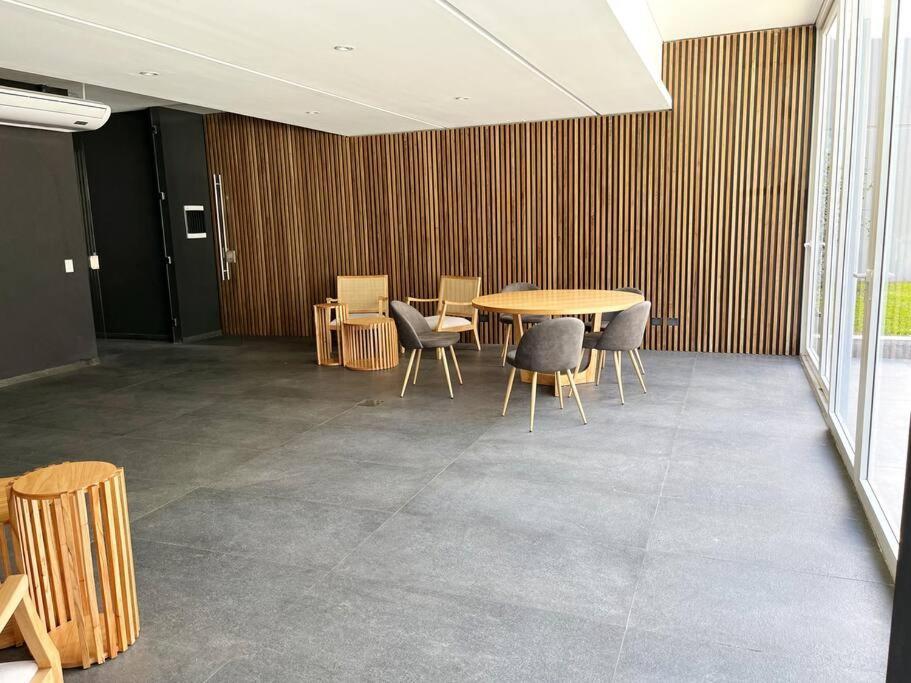 Apartamento Hermoso En Barrio Chino *