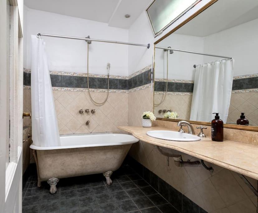 Casa Palermo Soho. 2 Pisos, Terraza 360°, Piscina Y Parrilla Сasa de vacaciones
