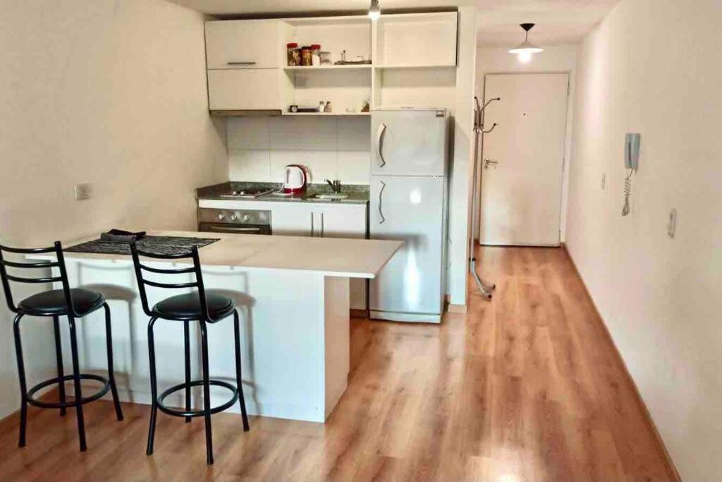 Excelente Departamento En Edificio De Lujo!!