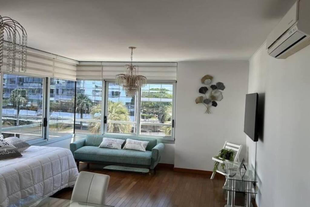 Departamento En Puerto Madero * Ciudad Autónoma de Buenos Aires