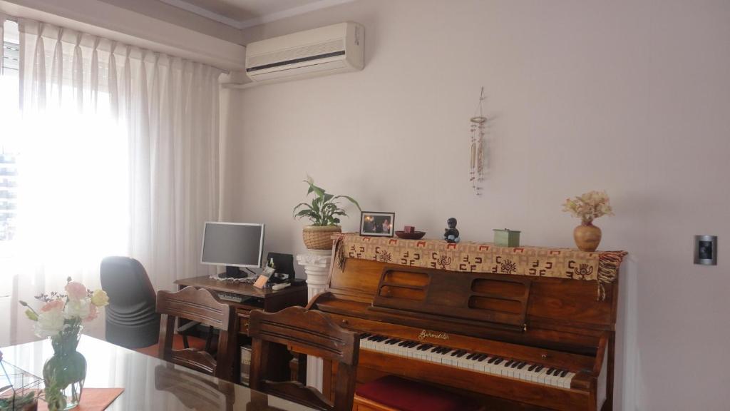 Hospital Italiano -Parque Centenario - Excelente Depto todo luz y sol Equipado y Cómodo Apartamento *