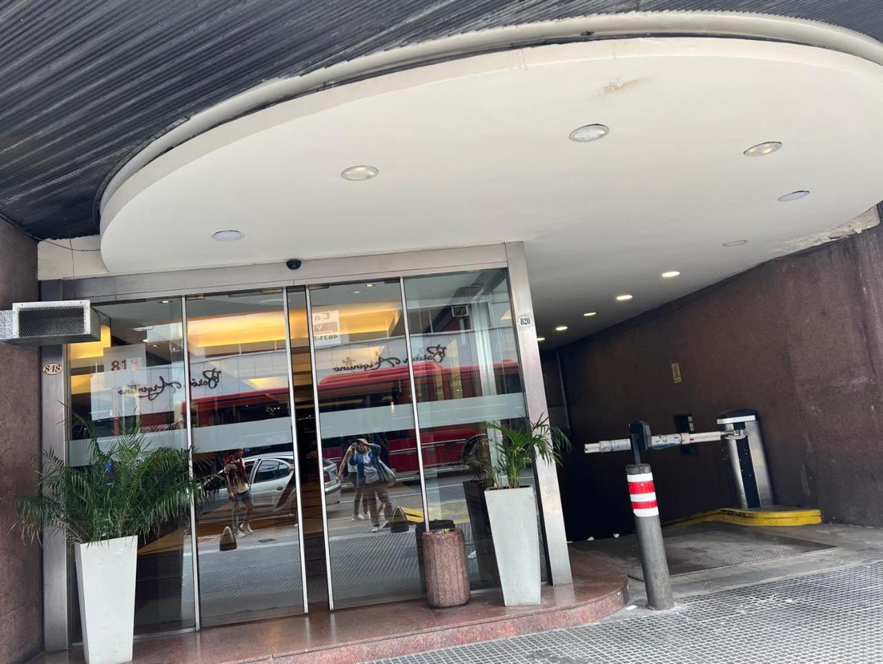Apartamento Center Sobre Avenida Corrientes *
