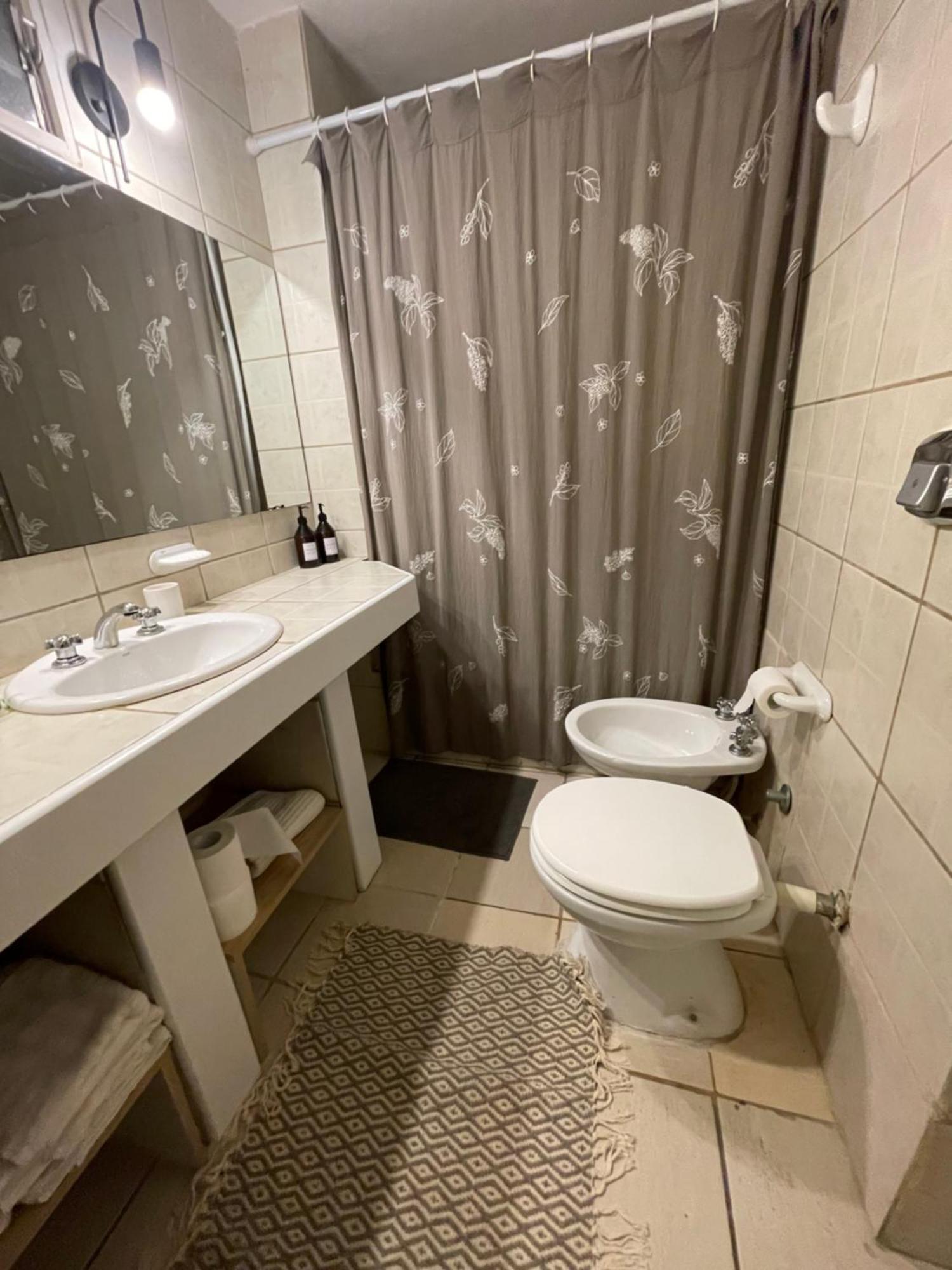 Apartamento Recoleta, Departamento Entero 2 Dormitorios,buenos Aires *