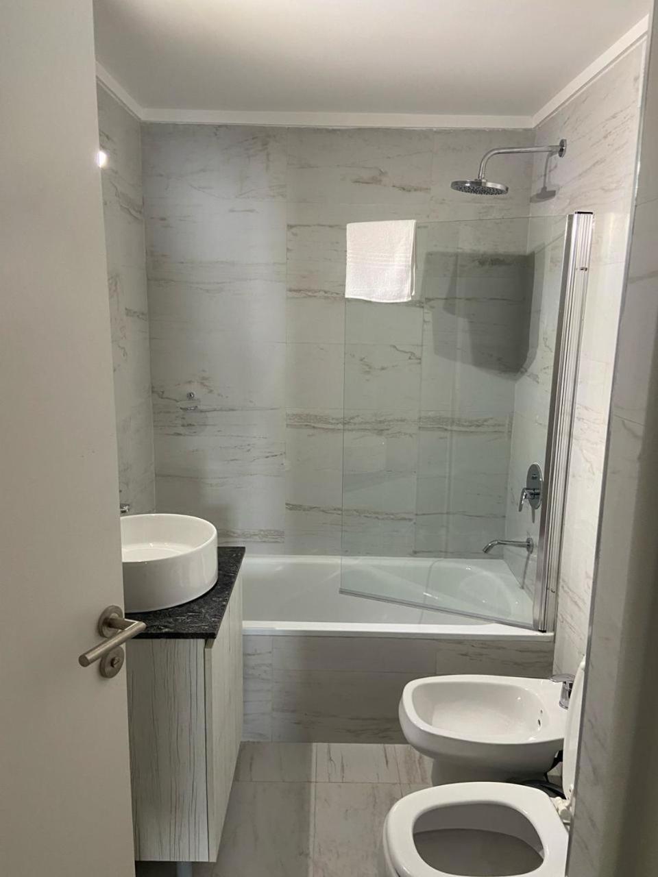 Crystal Lavalle 1725 Ciudad Autónoma de Buenos Aires