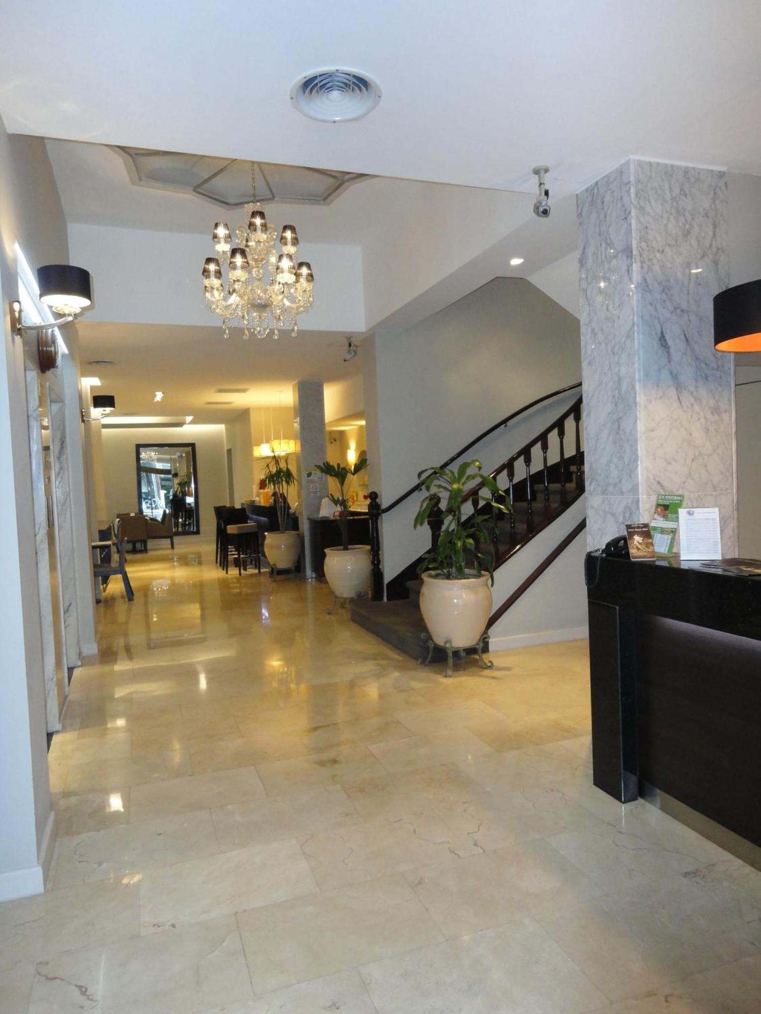 Napoleón Hotel 3*