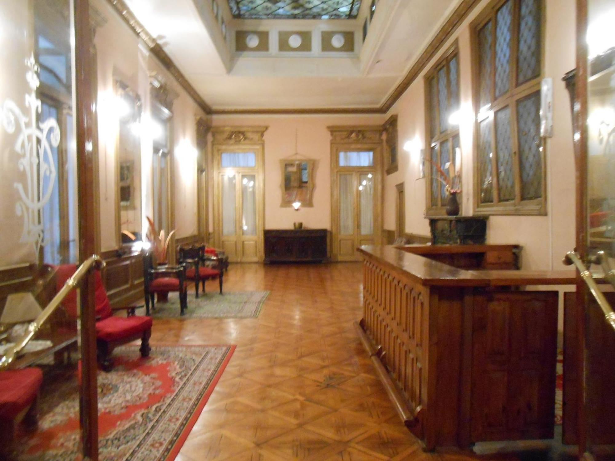 Hotel Reina Ciudad Autónoma de Buenos Aires