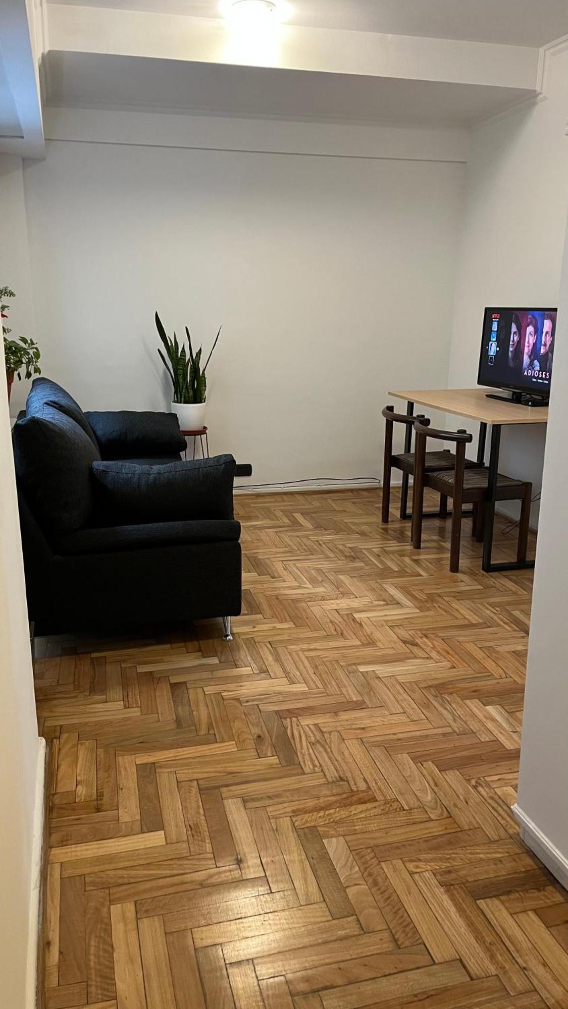 Hermoso Departamento Recien Restaurado - Caballito * Ciudad Autónoma de Buenos Aires