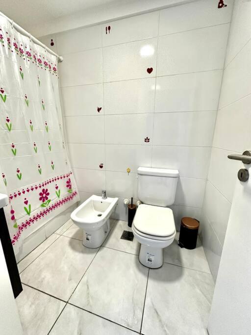 Hermoso Departamento Cerca Del Metro Y Del Hospital Garraham Buenos Aires