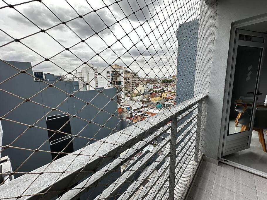Hermoso Departamento Cerca Del Metro Y Del Hospital Garraham Buenos Aires