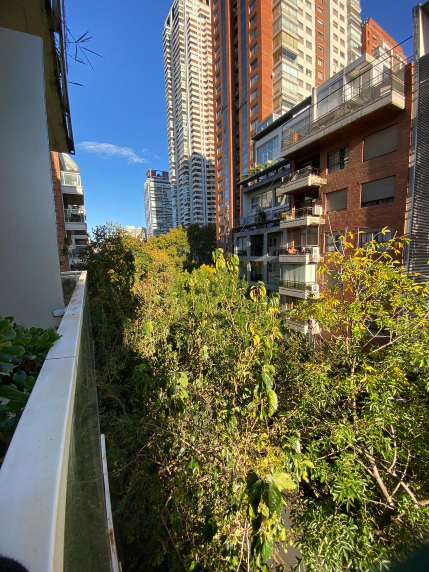 Minimalist Next To Rosedal * Ciudad Autónoma de Buenos Aires
