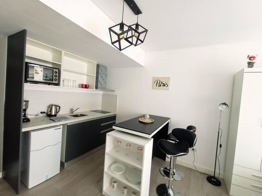 Beautiful Beautiful Brand-new Studio *