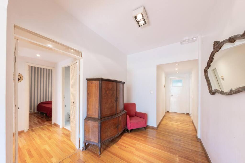 Сasa de vacaciones Palermo Casa 2terrazas 2pisos Parrilla Jacuzzi Exterior 5dorm 3banos *