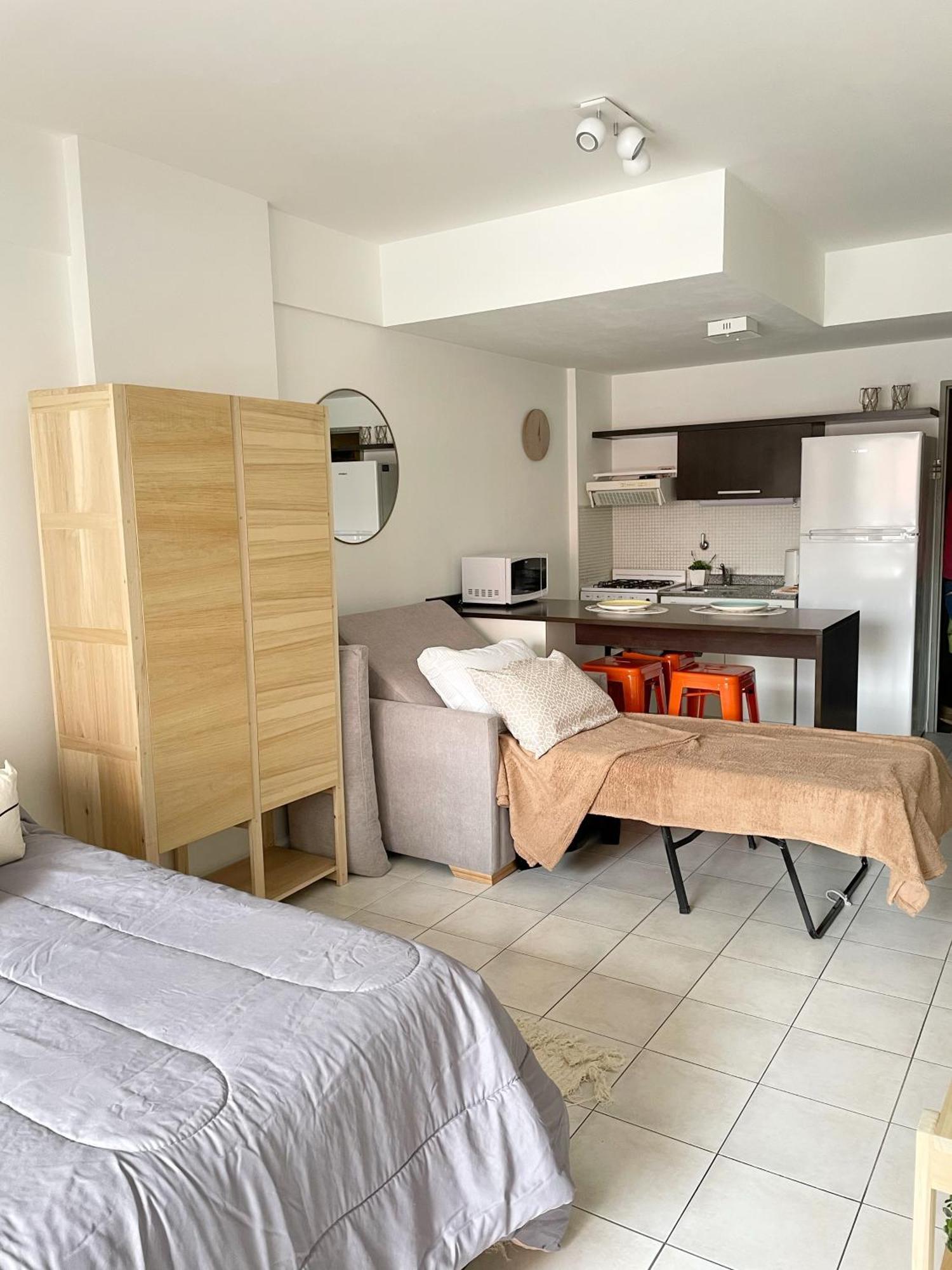 Movistar Arena - Departamento Moderno, Comodo, Luminoso - Hasta 3 Huespedes - Crespo Apartamento