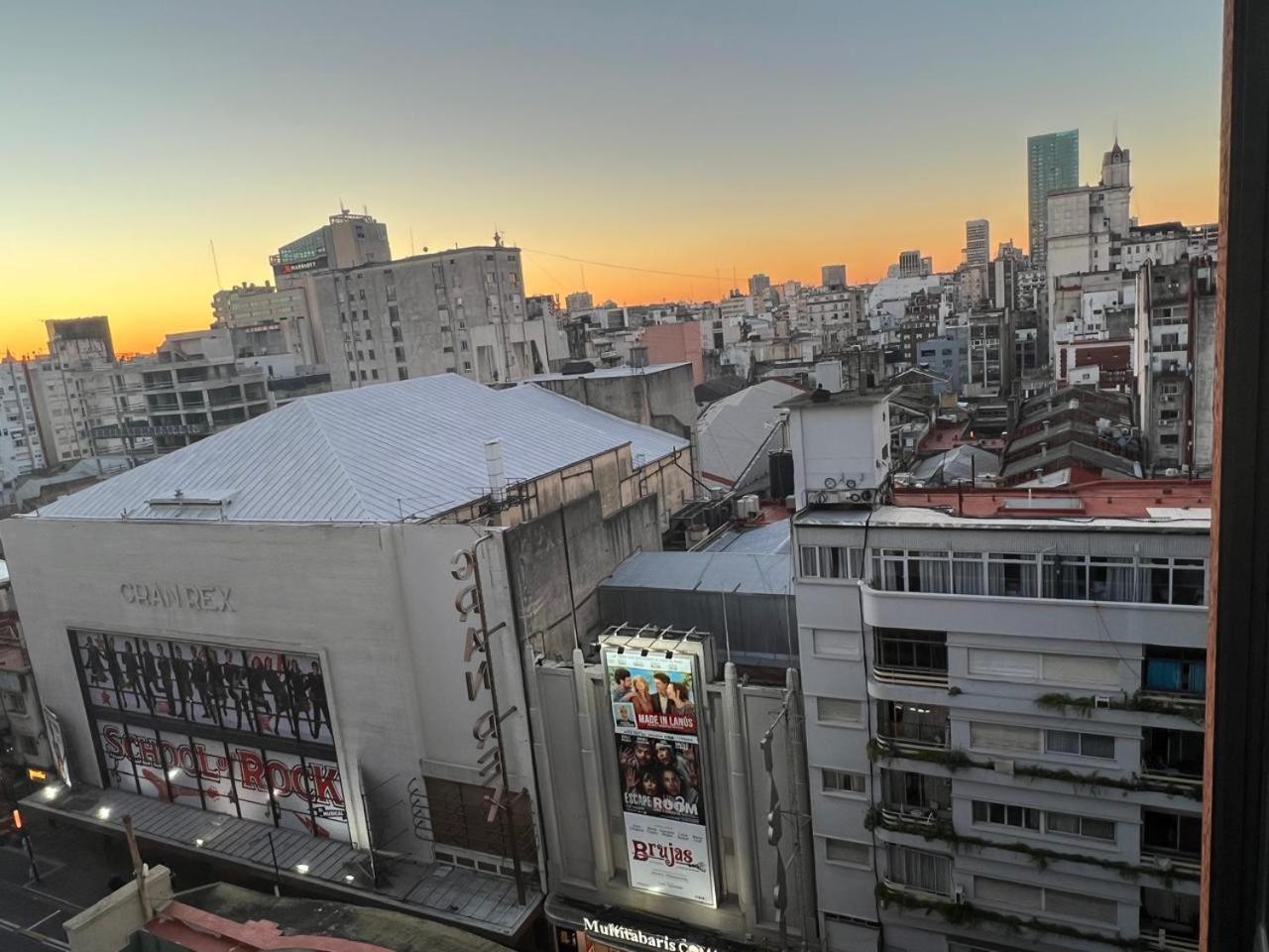 Apartamento Center Sobre Avenida Corrientes Buenos Aires