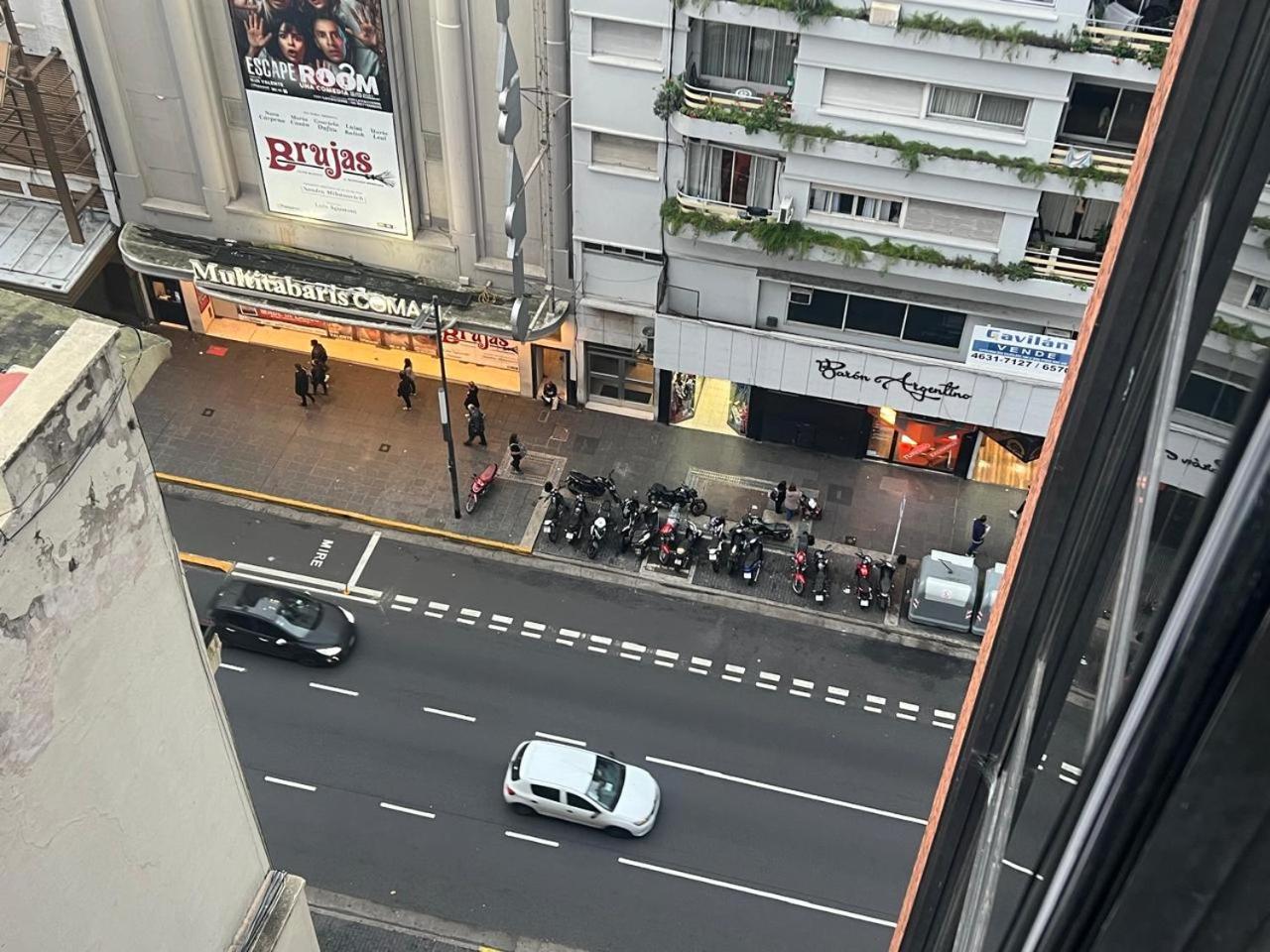 Center Sobre Avenida Corrientes *