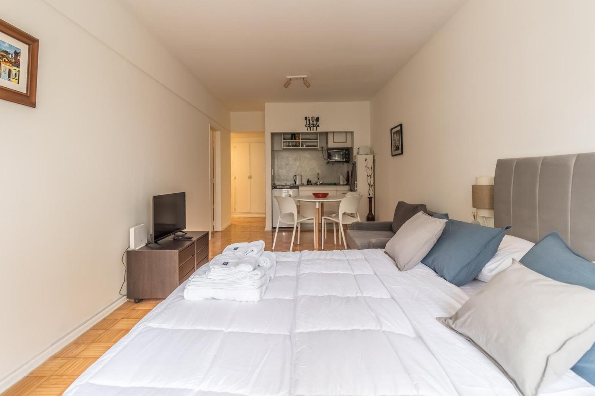 Apartamento Hermoso Y Comodo Departamento En Palermo Recoleta, Dos O Tres Personas *