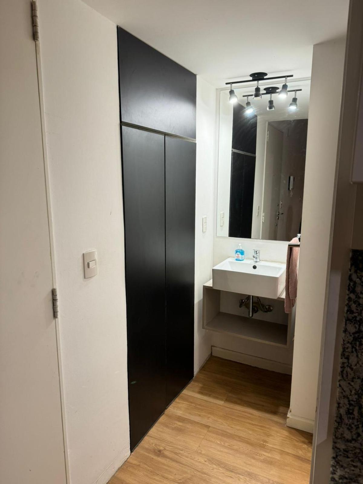 Apartamento With Balcony, Garden And Parrilla