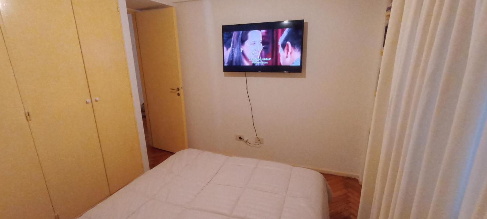 Depto 2 Amb Completo - Cocina Equipada - Bano Privado - Wi-fi - Tv Flow Y Hbo Max - Excelente Ubicacion, Cercano A Subte D Y B * Ciudad Autónoma de Buenos Aires