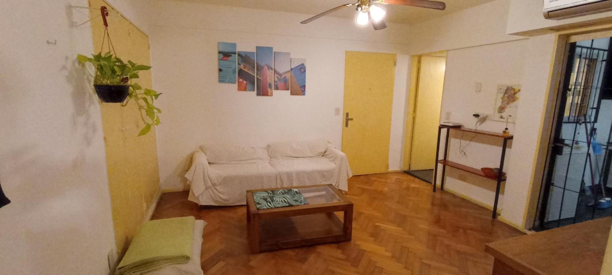 Depto 2 Amb Completo - Cocina Equipada - Bano Privado - Wi-fi - Tv Flow Y Hbo Max - Excelente Ubicacion, Cercano A Subte D Y B Ciudad Autónoma de Buenos Aires