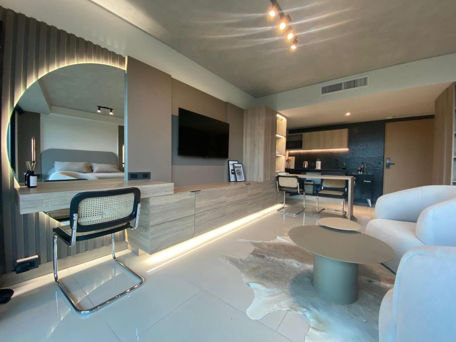 Mansion Botanico Luxury Apartment
