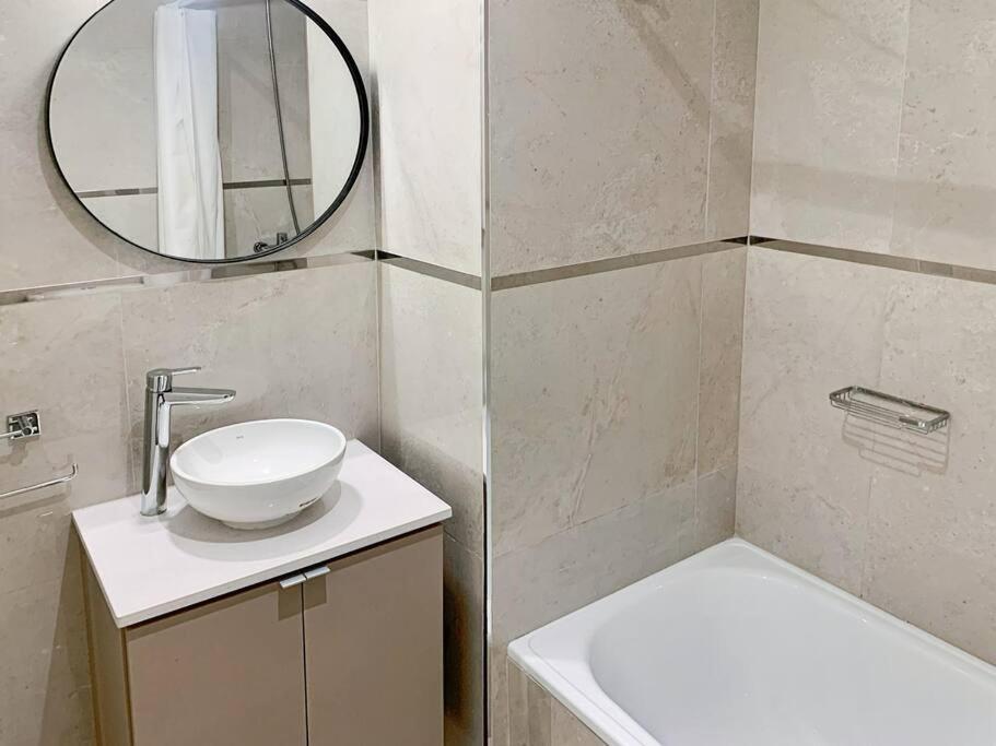 Apartamento Impecable Estudio En Caballito Con Piscina- 4h