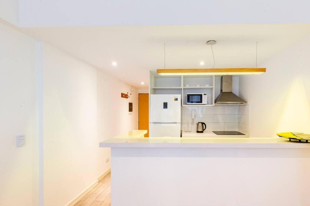 Avenida 9 De Julio Y San Juan, San Telmo, Gym Y Pileta!! Apartamento Ciudad Autónoma de Buenos Aires