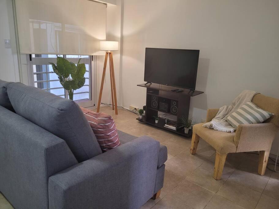 Monoambiente Con Lavarropas En Canitas A 100mts Av Libertador Apartamento