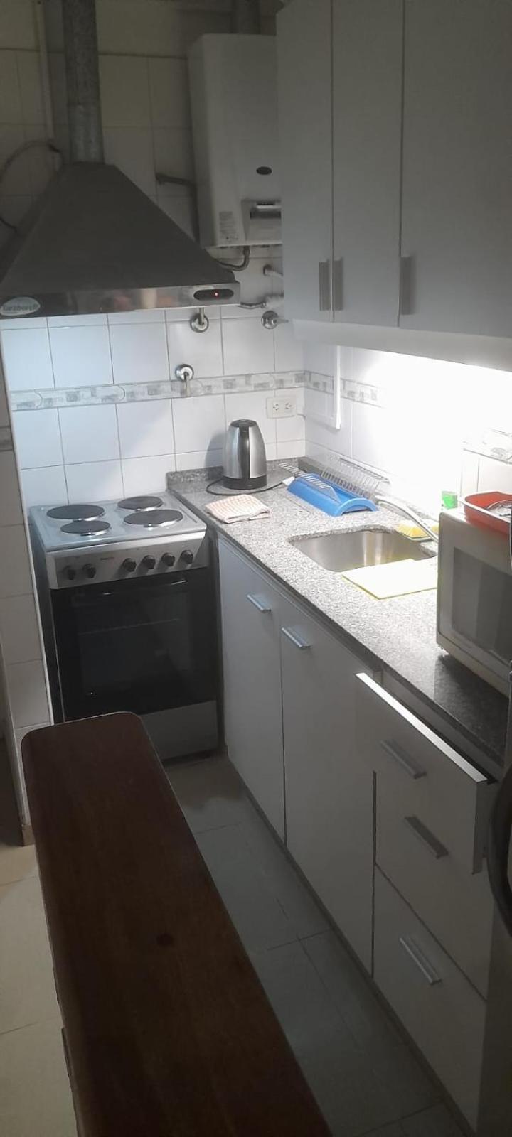 Corrientes Y Uruguay Apartamento