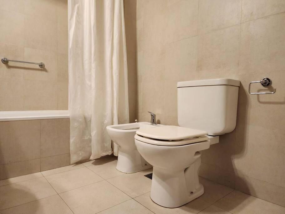 Apart Amplio Y Muy Bien Ubicado Apartamento *
