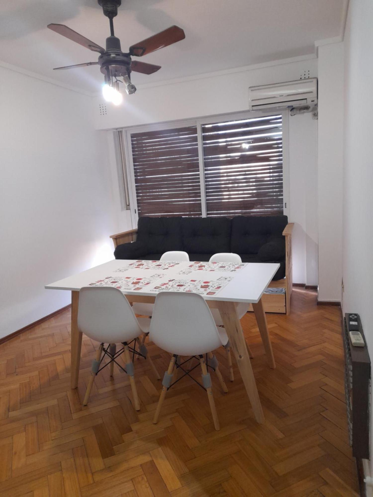 Departamento A Pasos De Abasto Shopping Apartamento