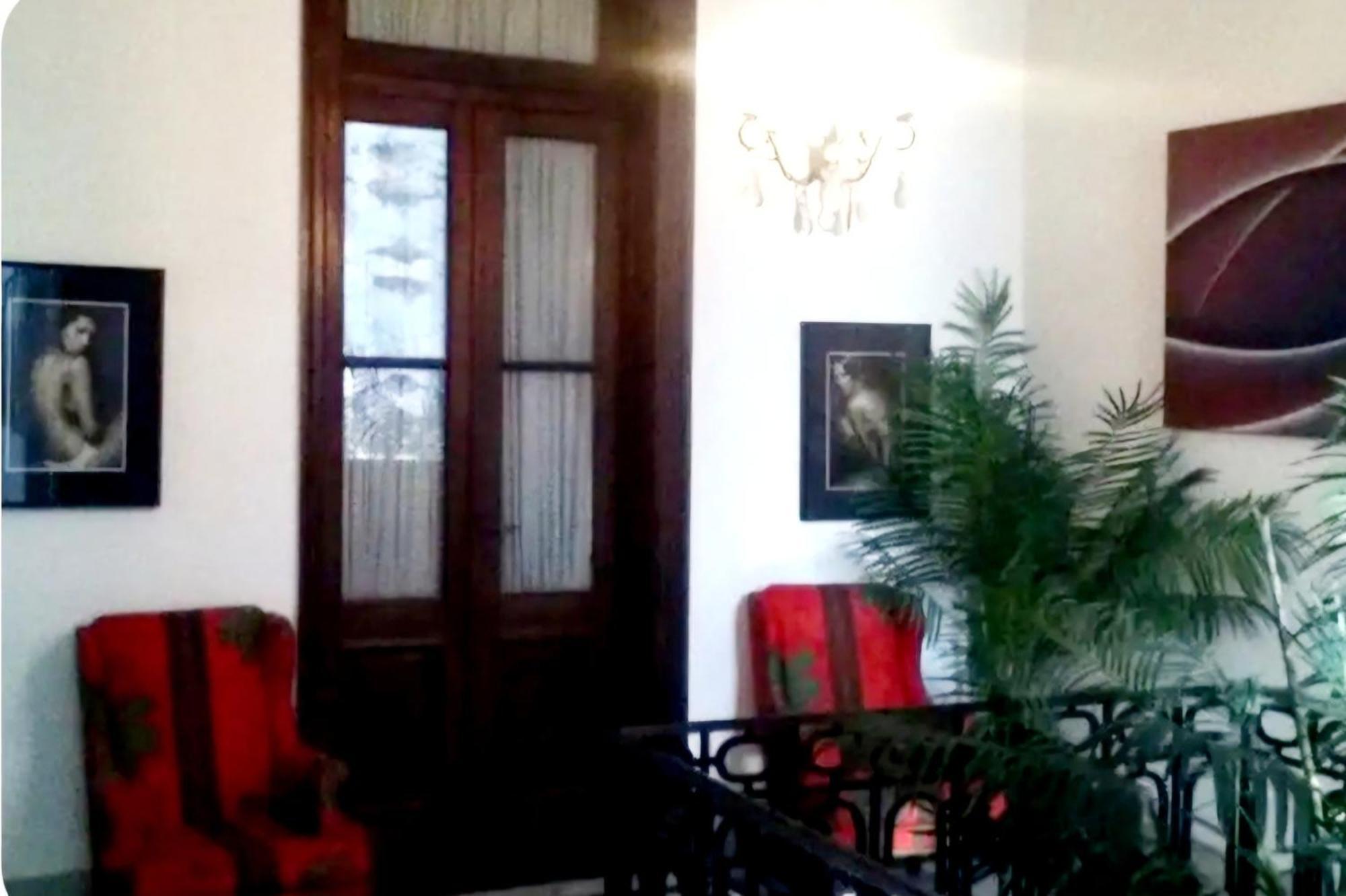 Santelmo Casona Unica 4pisos Full Terraza Piscina Quincho Parrilla Ascensor 2jacuzzis Sauna 7dorm 6banos Casa de férias Buenos Aires