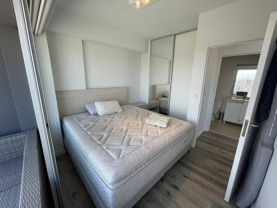 Hermoso Apto Piso 18 En Recoleta- Junin2 Buenos Aires
