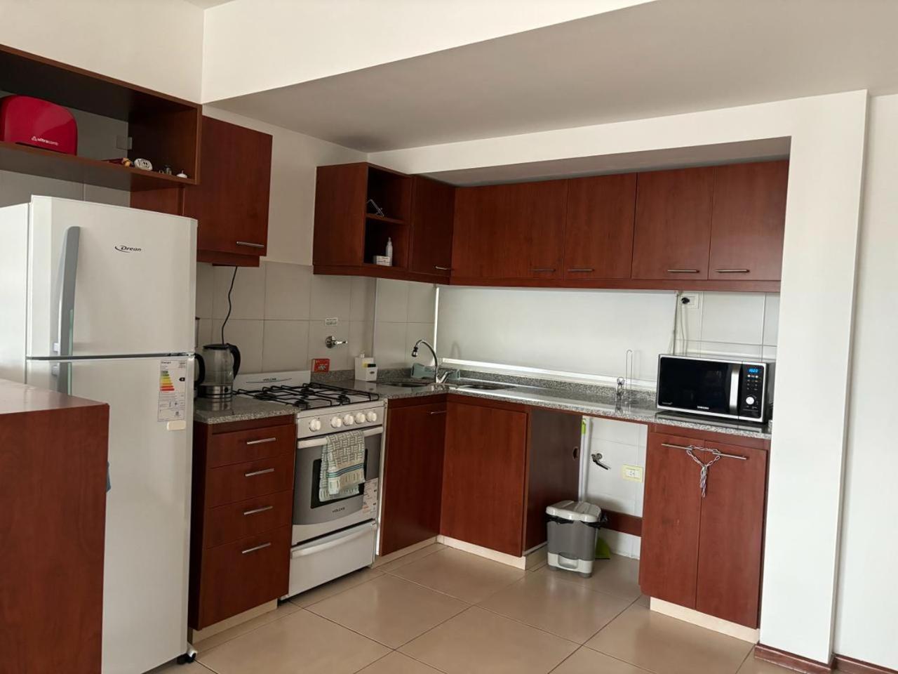 Vistoso Departamento C/balcon Apartamento