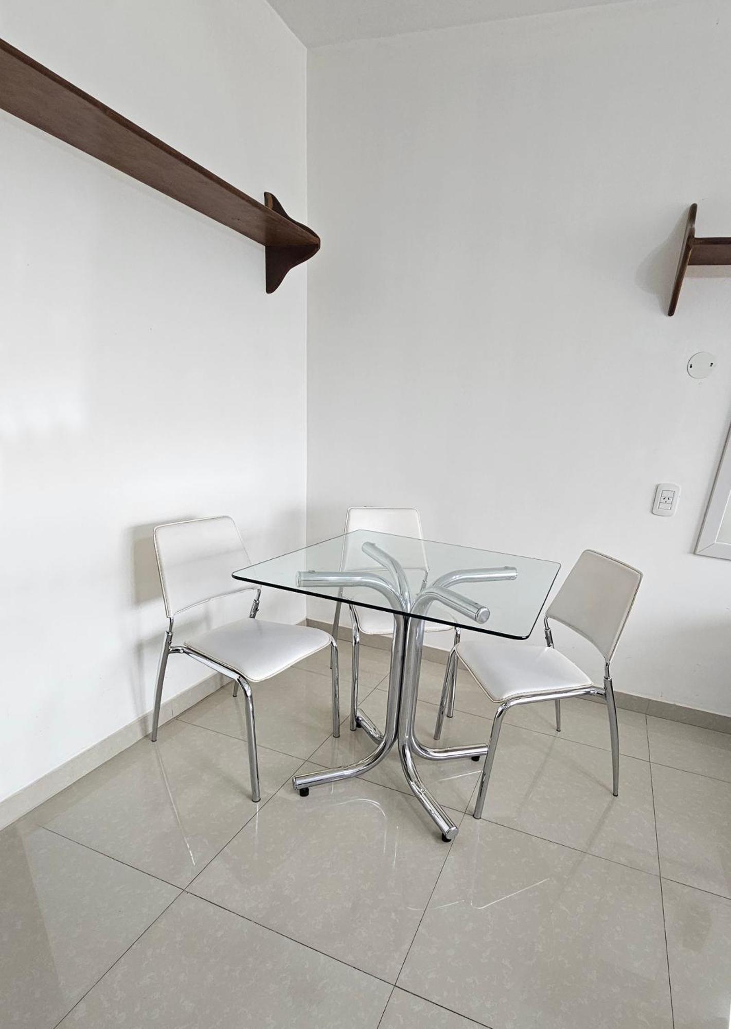 Monoambiente Con Balcon Y Cochera Privada - Tv 50